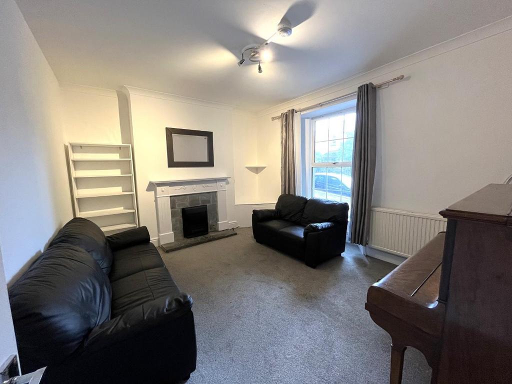Living Room.JPG