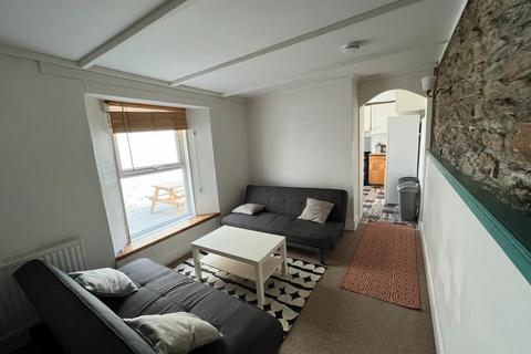 6 bedroom house to rent, Trelawney Road, Falmouth