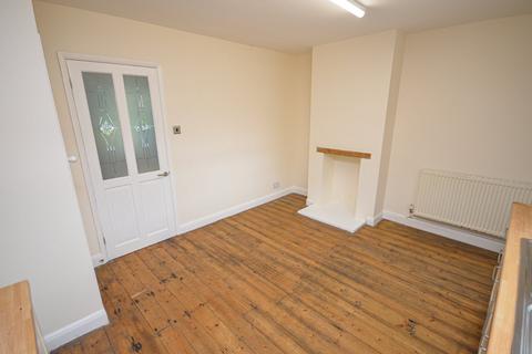 3 bedroom terraced house to rent, Dereham