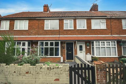 3 bedroom terraced house to rent, Dereham