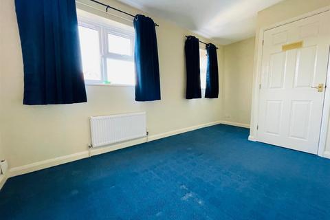 3 bedroom house to rent, Mill Hill Road, Market Harborough