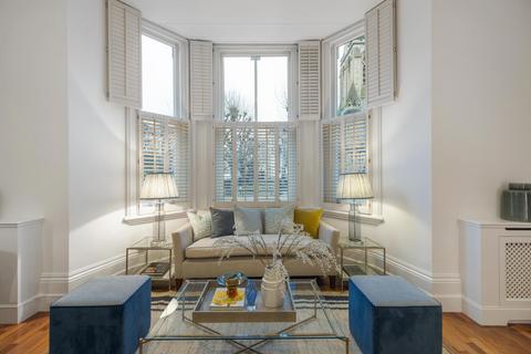 Flat for sale, Redcliffe Square, London, SW10