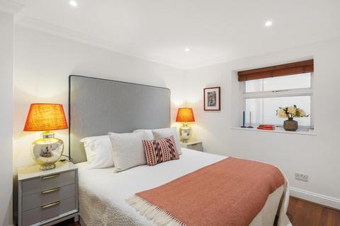 Flat for sale, Redcliffe Square, London, SW10