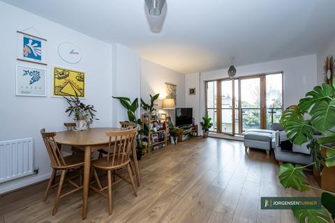 2 bedroom flat for sale, Priory Park Road, Queens Park, NW6