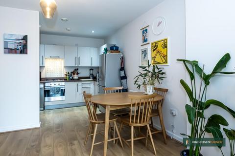 2 bedroom flat for sale, Priory Park Road, Queens Park, NW6