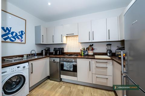 2 bedroom flat for sale, Priory Park Road, Queens Park, NW6