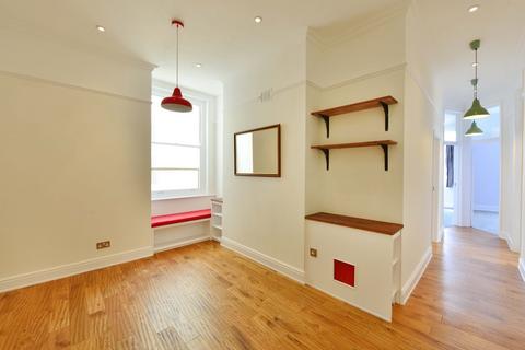 2 bedroom flat to rent, Chichele Mansions, Chichele Road, Cricklewood, London, NW2