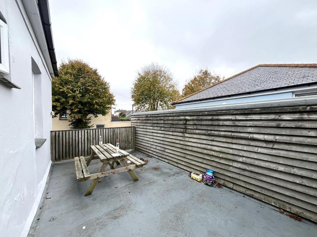 Roof area