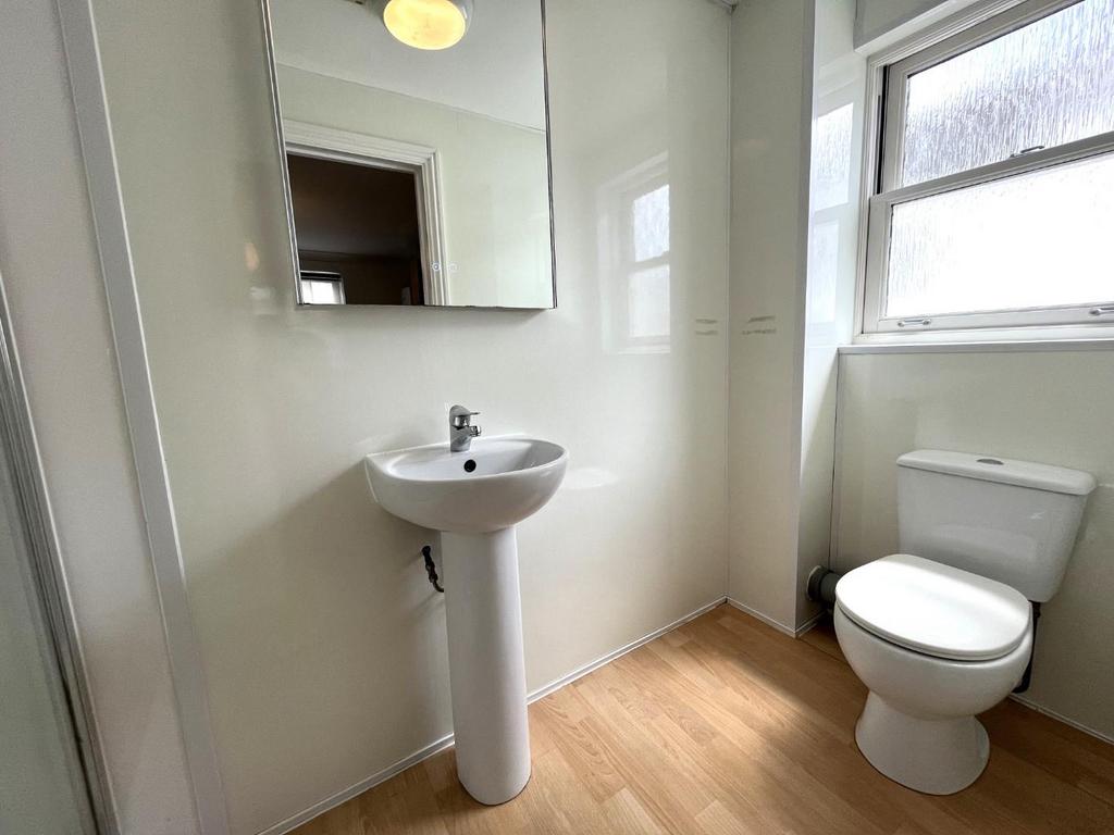 Shower Room 2.JPG