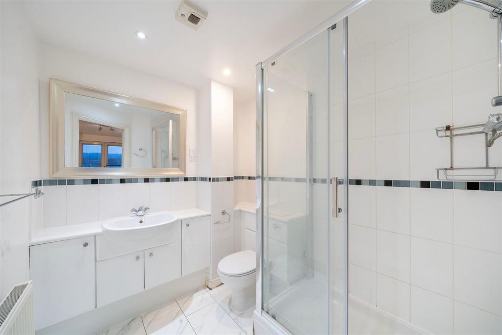 En-suite - CH.jpeg
