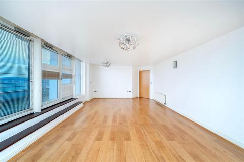 2 bedroom flat for sale, Station Road, Edgware HA8