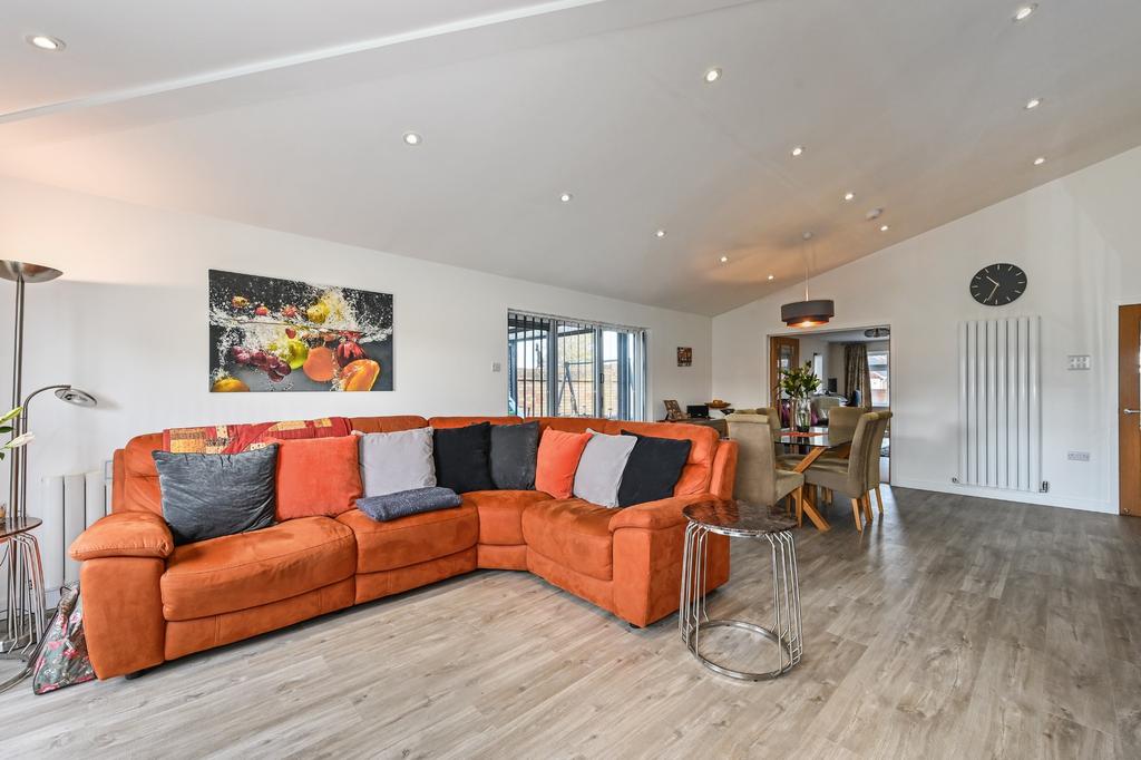 Kitchen/living/dining area