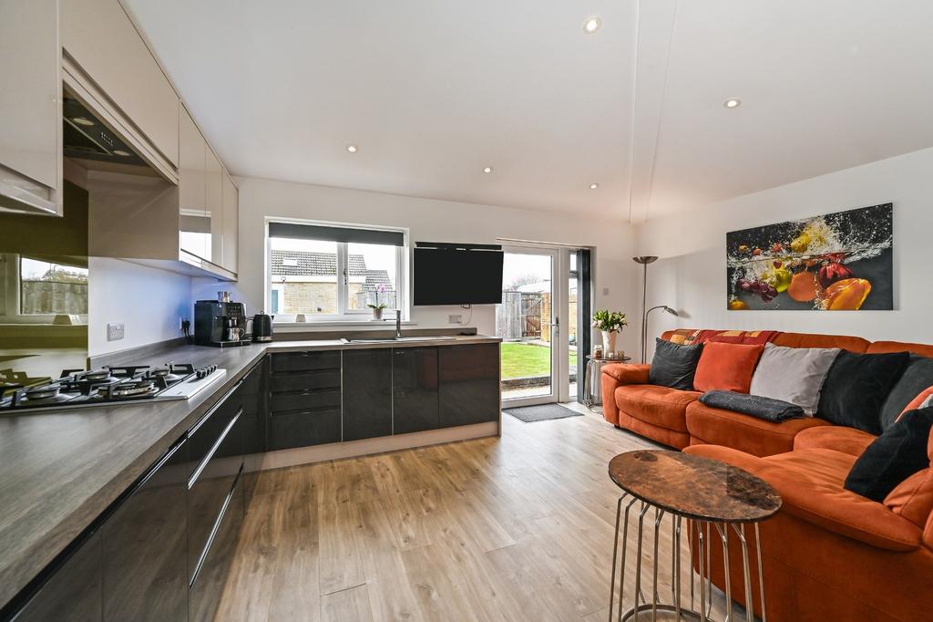 Kitchen/living/dining area