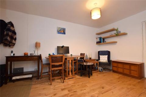 2 bedroom apartment to rent, Longbridge Road, Barking, IG11