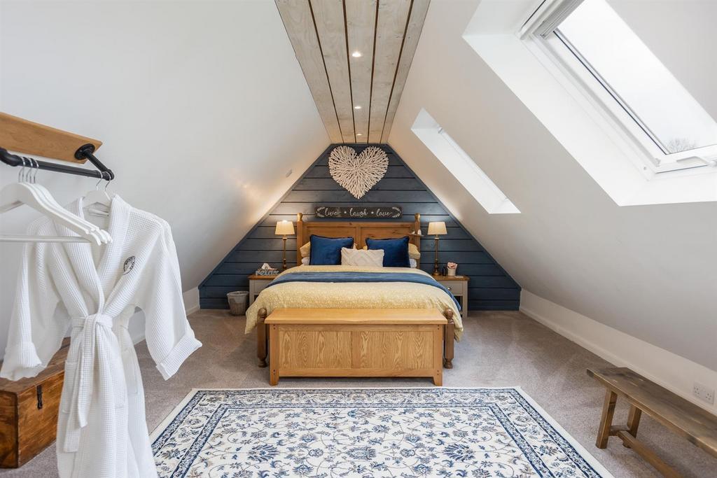 Cottage - Bedroom