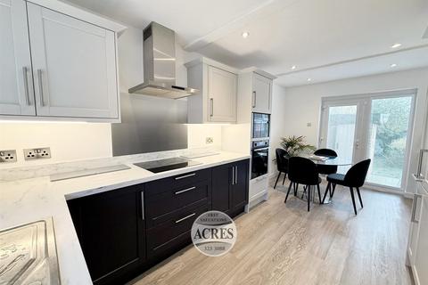 3 bedroom house for sale, Gibbons Road, Four Oaks, Sutton Coldfield