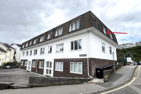 3 bedroom flat to rent, Quarry Hill, Falmouth