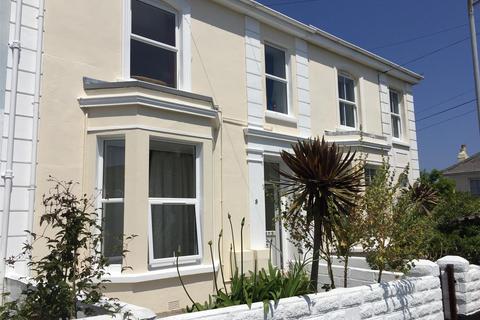 2 bedroom flat to rent, Marlborough Road, Falmouth