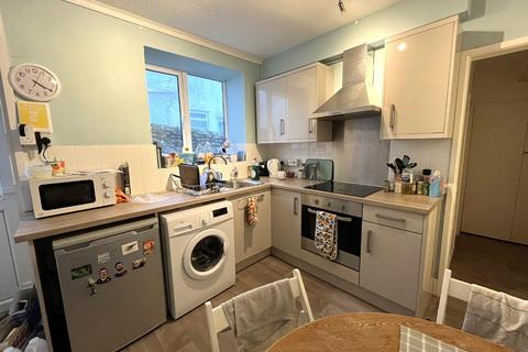 2 bedroom flat to rent, Marlborough Road, Falmouth