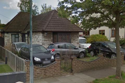 undefined, Leigh-On-Sea SS9