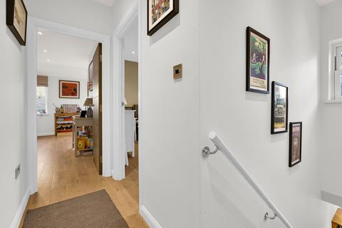 1 bedroom flat for sale, Hamilton Road, London SW19