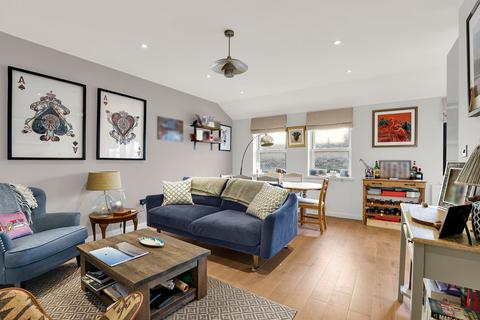 1 bedroom flat for sale, Hamilton Road, London SW19