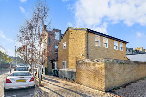 1 bedroom flat for sale, Hamilton Road, London SW19