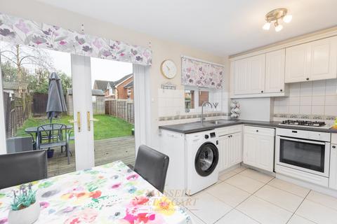 undefined, Lyon Close, Crawley RH10