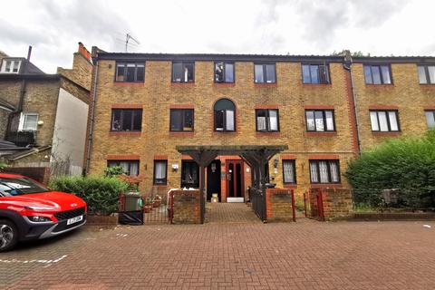 1 bedroom flat for sale, Blair Close, Islington N1