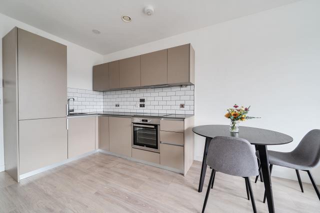 Kitchen/Dining Area