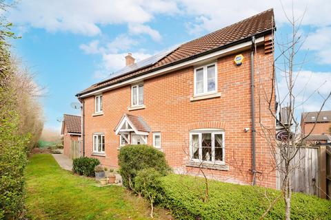 4 bedroom detached house for sale, Round House Way, Cringleford