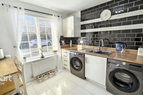 3 bedroom townhouse for sale, Scollins Court, Ilkeston