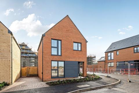 3 bedroom detached house to rent, Kings Barton, Hampshire SO22