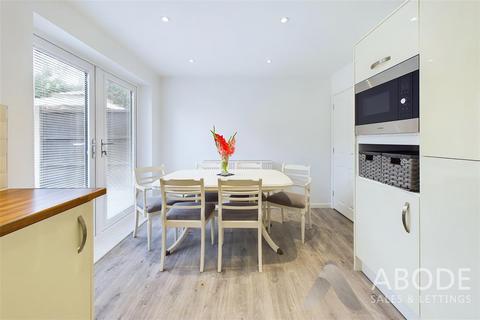 undefined, Sorrel Close, Uttoxeter ST14