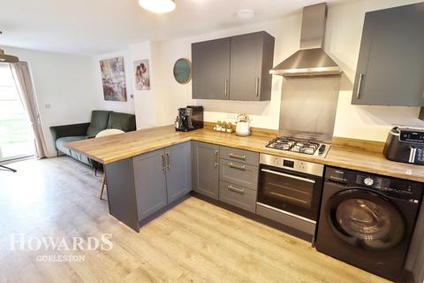 3 bedroom semi-detached house for sale, Wiltshire Drive, Bradwell