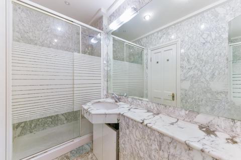 2 bedroom flat to rent, Stockleigh Hall, Westminster, NW8