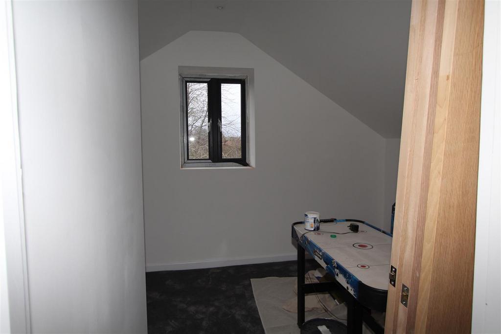 Bedroom 4.JPG
