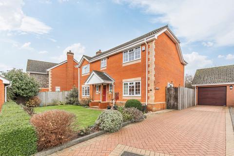 4 bedroom detached house for sale, Well Located Family Home in Briston