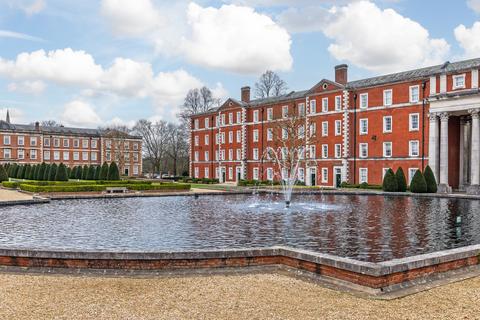 2 bedroom apartment to rent, Peninsula Square, Winchester, SO23