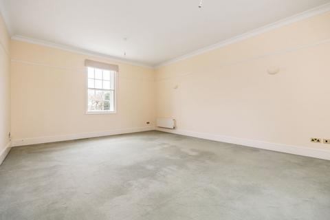 2 bedroom apartment to rent, Peninsula Square, Winchester, SO23