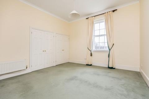 2 bedroom apartment to rent, Peninsula Square, Winchester, SO23