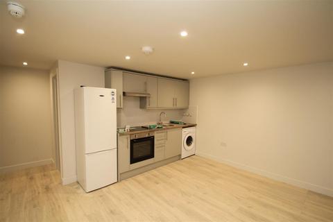 2 bedroom apartment to rent, Roman Road, London