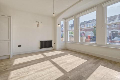 undefined, 5-7 Westcliff Avenue, Westcliff-on-Sea