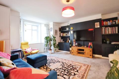 1 bedroom flat for sale, Walsworth Road, Hitchin