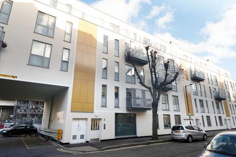 3 bedroom apartment for sale, Oyster Court, Crampton Street, SE17