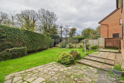4 bedroom detached house for sale, Marcus Gardens, St. Leonards-On-Sea