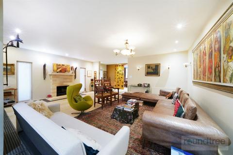 undefined, Highfield Gardens