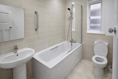 2 bedroom flat to rent, Golders Green Rd, Golders Green