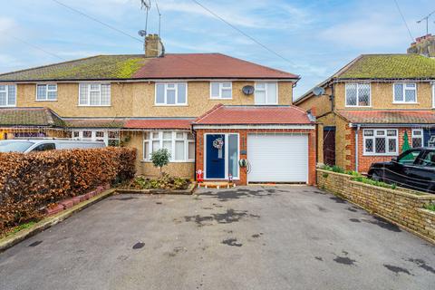 4 bedroom semi-detached house to rent, St. Annes Road, St. Albans AL2