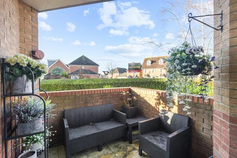 2 bedroom apartment for sale, Chelsea Gardens, Essex CM17